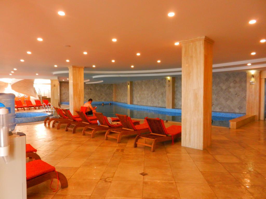 Mimino Apartment Deluxe First Line Batumi Exteriör bild